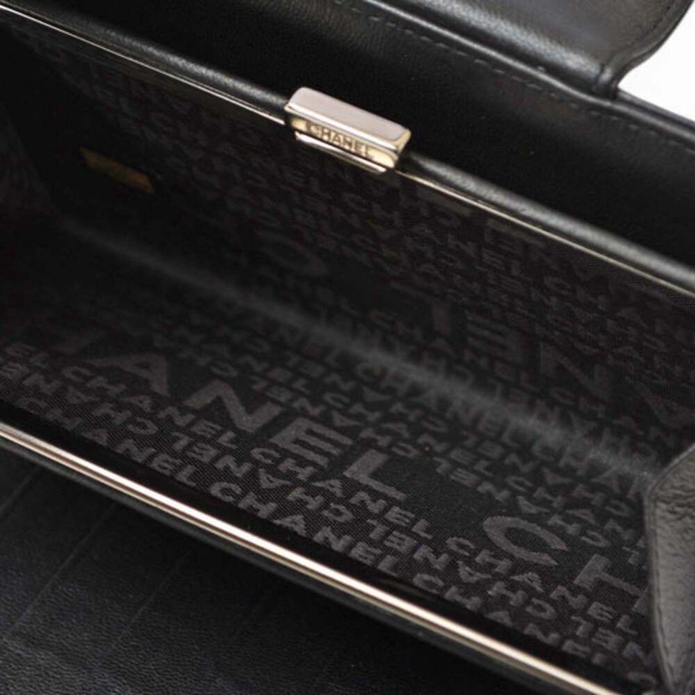 CHANEL Black Lambskin Leather Wallet - Picture 11 of 15